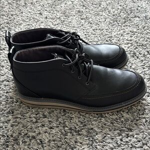 Skechers Black Chukka Boots with Minimalist Design